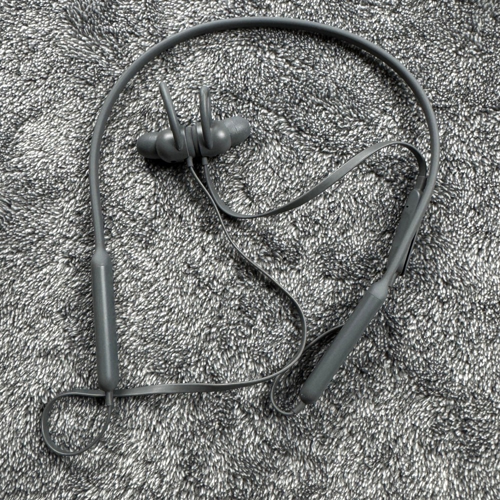 Beats by Dre BeatsX Wireless In-Ear Headphones Gray with Case and Adapter - Picture 4 of 6